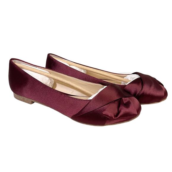 Charles by Charles David Women's Darcy Burgundy Ballet Flat Size 6 - Picture 2 of 8
